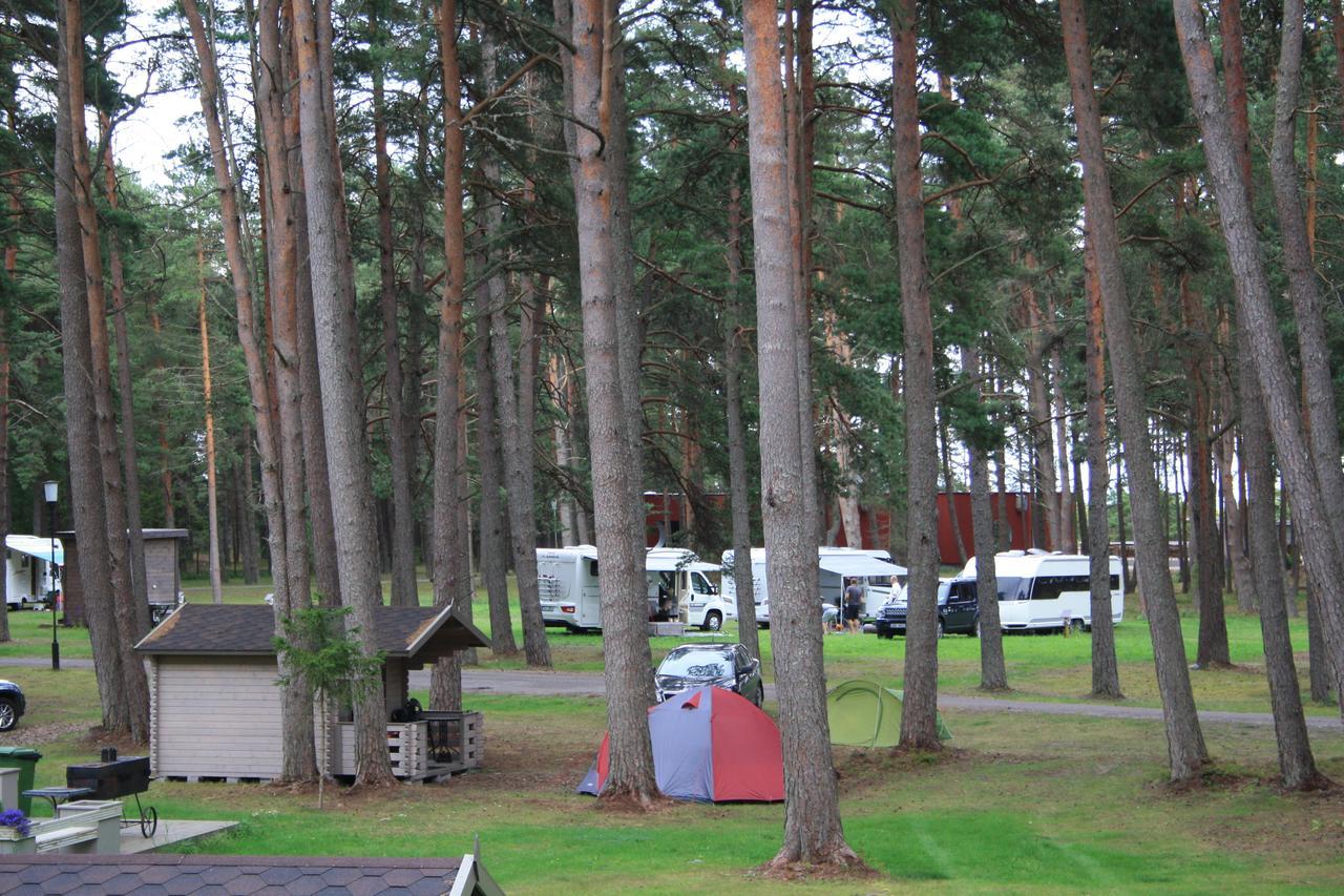 Valgeranna Puhkekeskus Hotel ภายนอก รูปภาพ